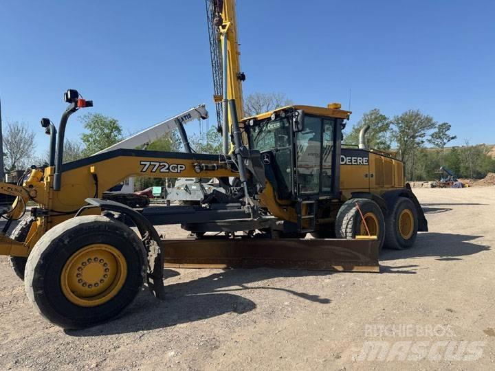 John Deere 772GP Väghyvlar