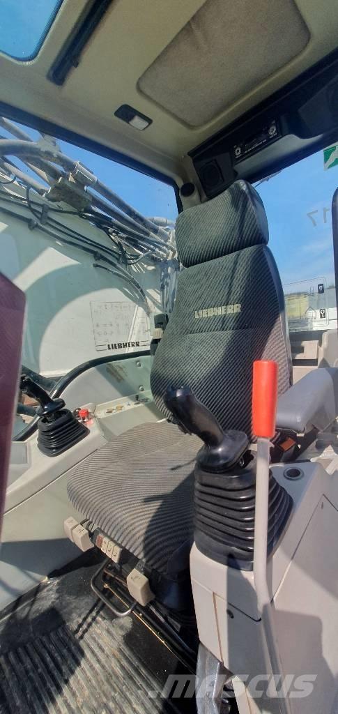 Liebherr R954C HDV Rivningsgrävare