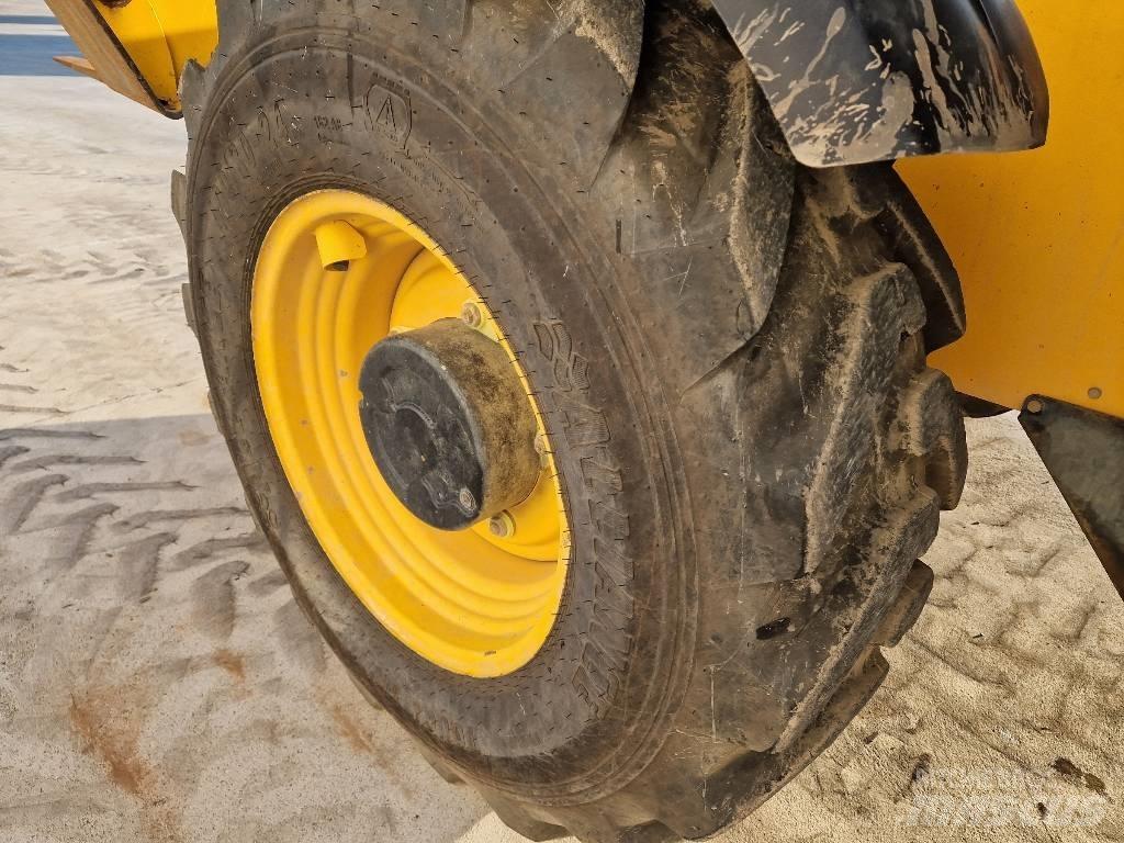 JCB 540-140  BC40 Teleskoplastare