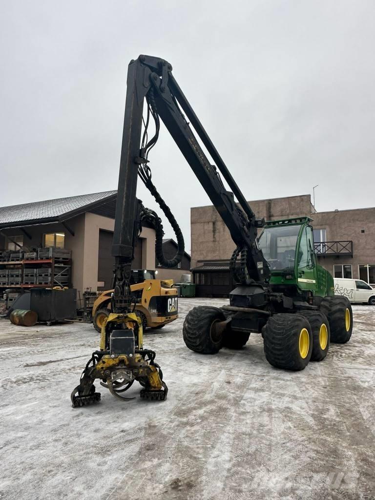 John Deere 1070 D Skördare