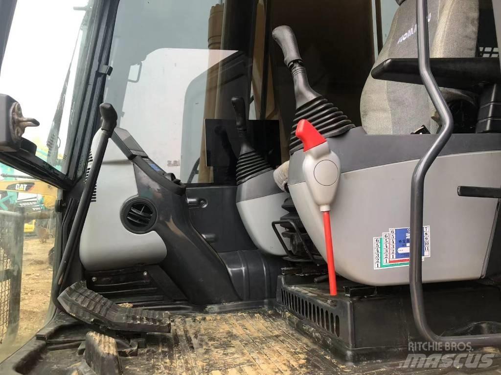 Komatsu 220-8 Bandgrävare