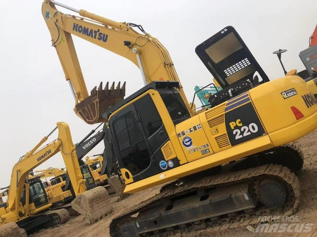 Komatsu 220-8 Bandgrävare