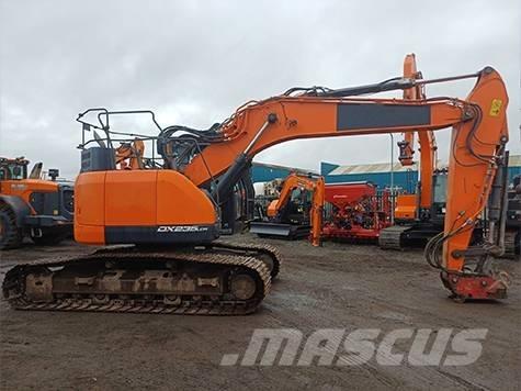 Doosan DX 235 LCR-5 Bandgrävare