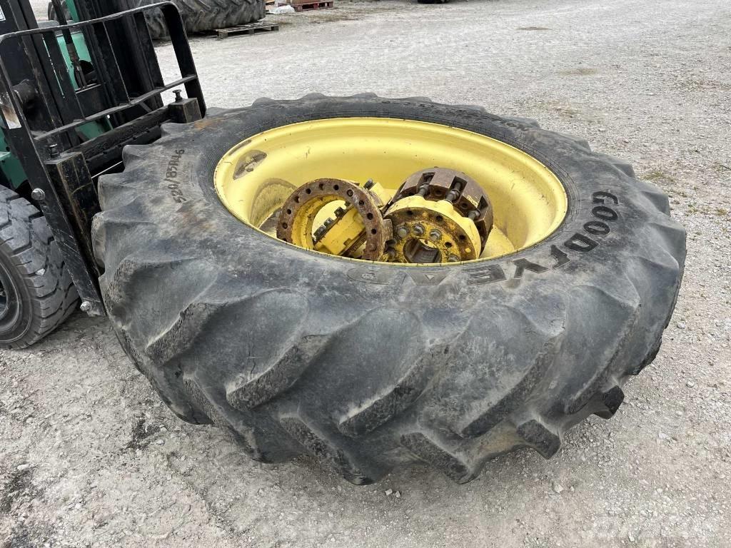 John Deere 7260 R Traktorer