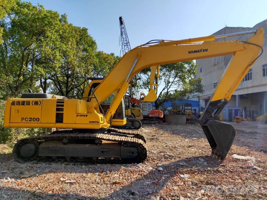 Komatsu PC200-6 Bandgrävare