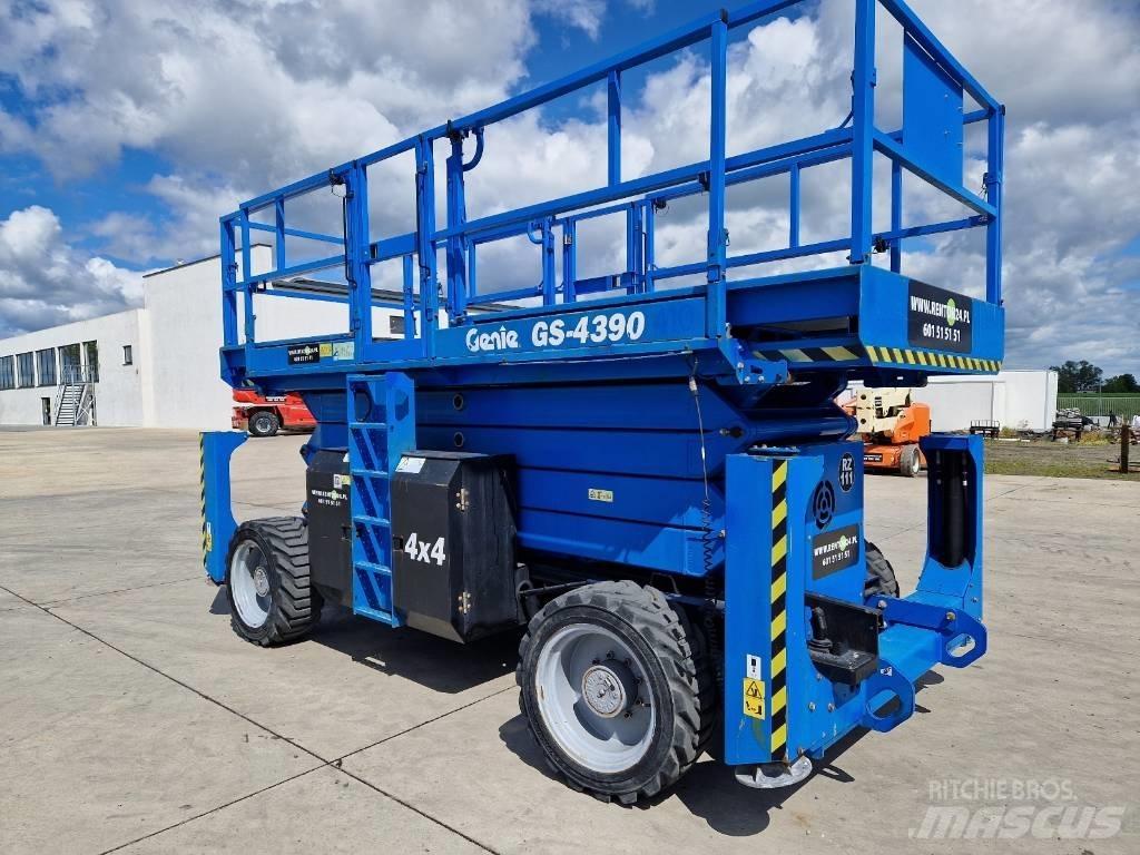 Genie GS 4390  RZ111 Saxliftar