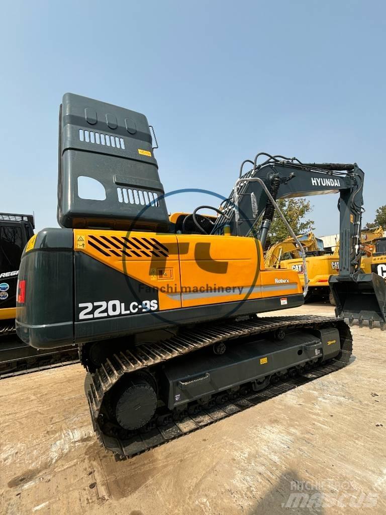 Hyundai 220LC Midigrävmaskiner 7t - 12t