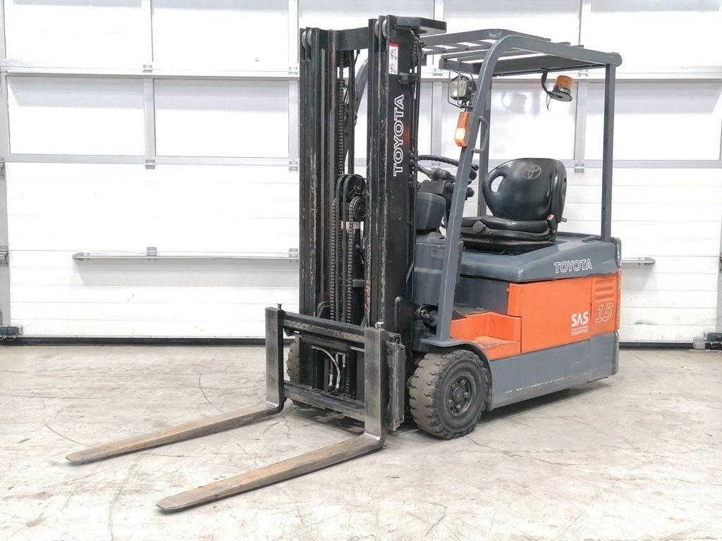 Toyota 5FBEF15 Elmotviktstruckar