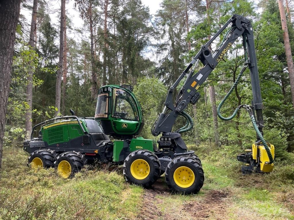 John Deere 1170G 8WD Skördare