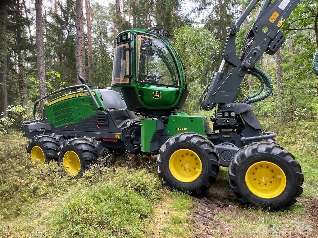 John Deere 1170G 8WD Skördare
