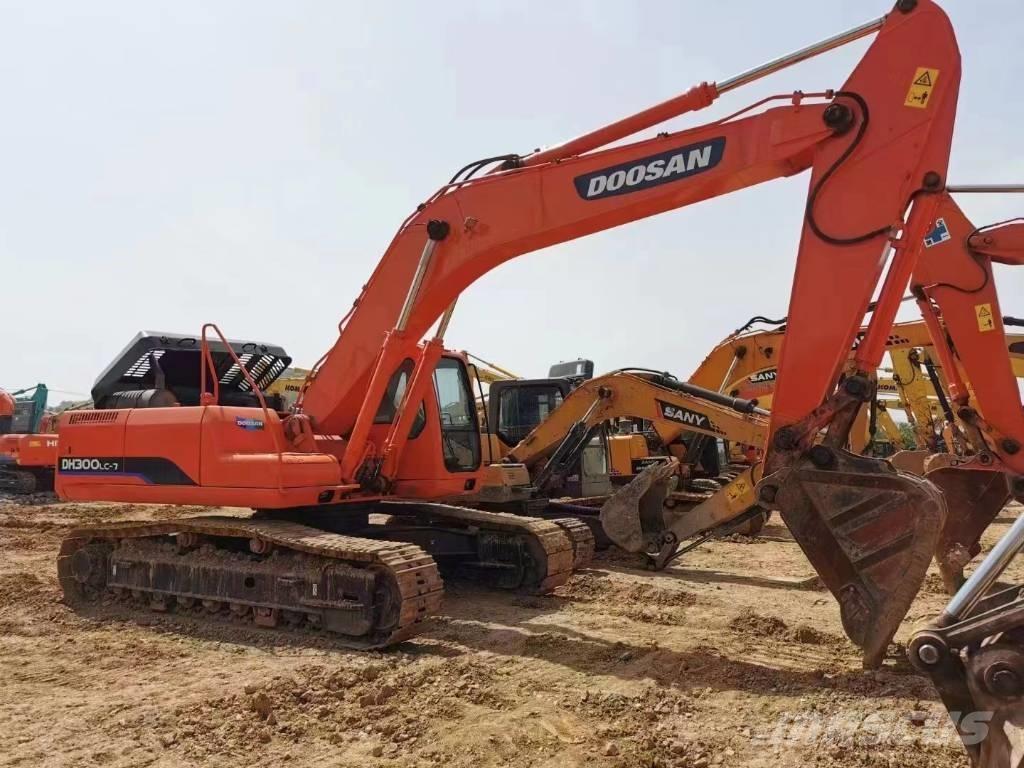 Doosan DH300LC-7 Bandgrävare