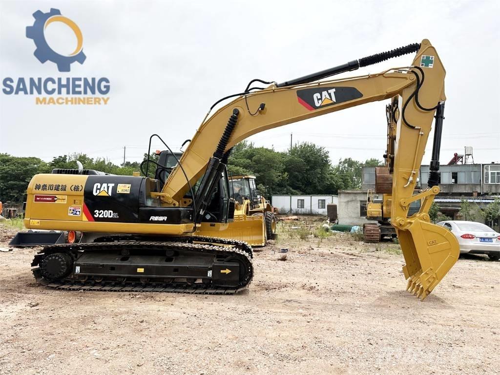 CAT 320 DL Bandgrävare