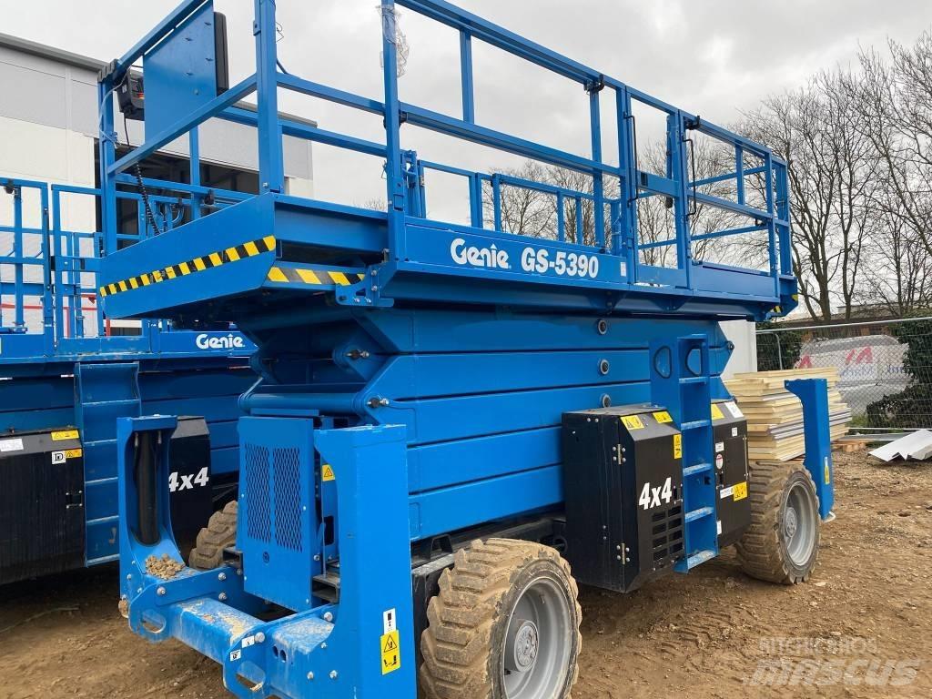Genie GS 4390 RT Saxliftar