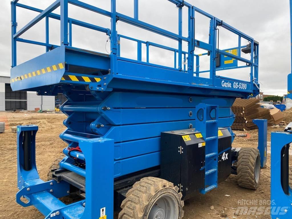 Genie GS 4390 RT Saxliftar