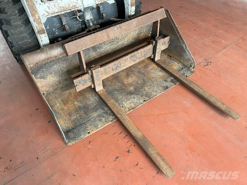 Bobcat 853 Kompaktlastare