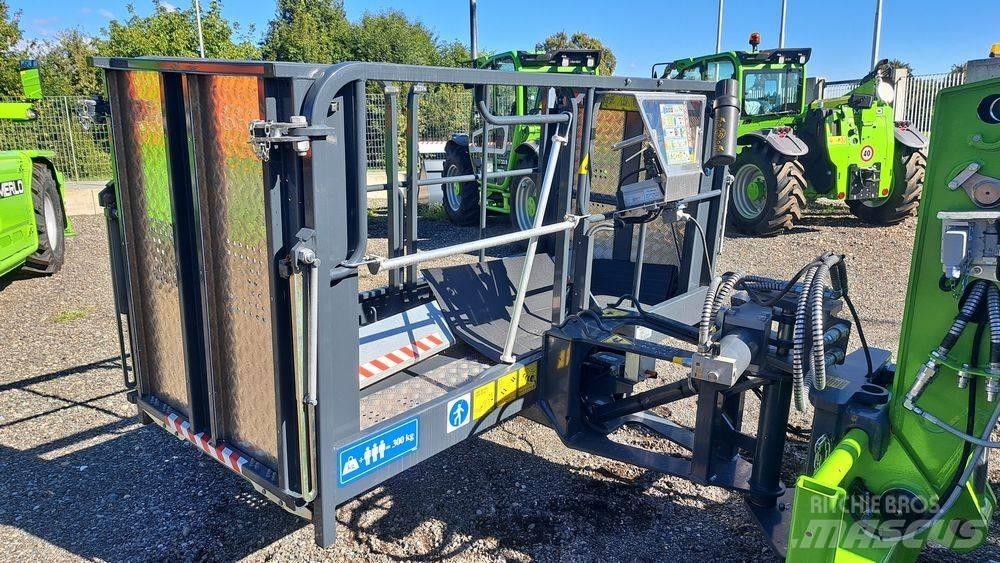 Merlo P40.17 PLUS Teleskoplastare