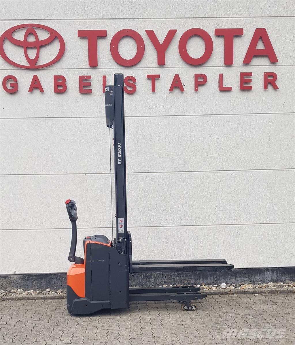 Toyota SWE120L Staplare