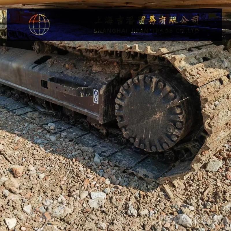 CAT 323 D Bandgrävare