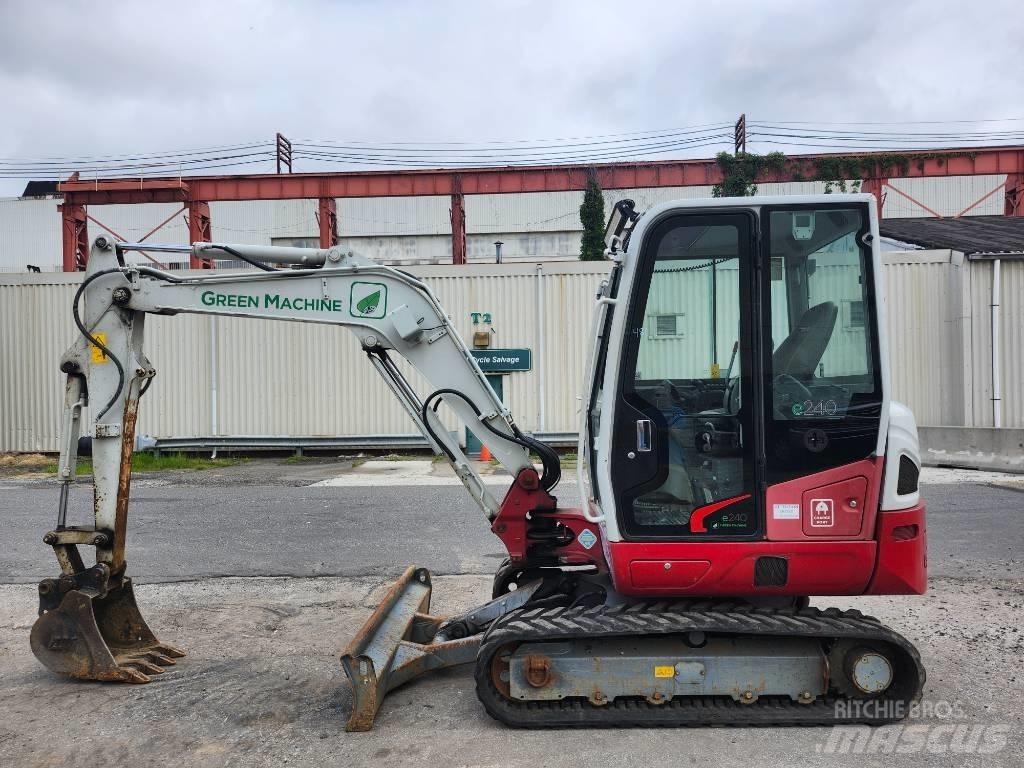 Takeuchi TB 240 Minigrävare < 7t