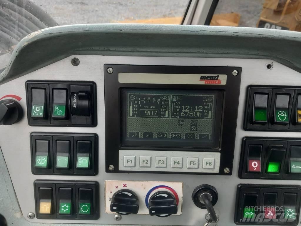 Menzi Muck M450 Grävmaskiner