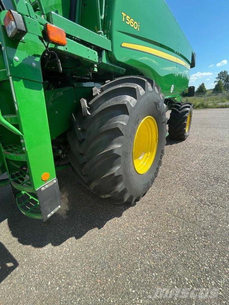 John Deere T 560 i Skördetröskor