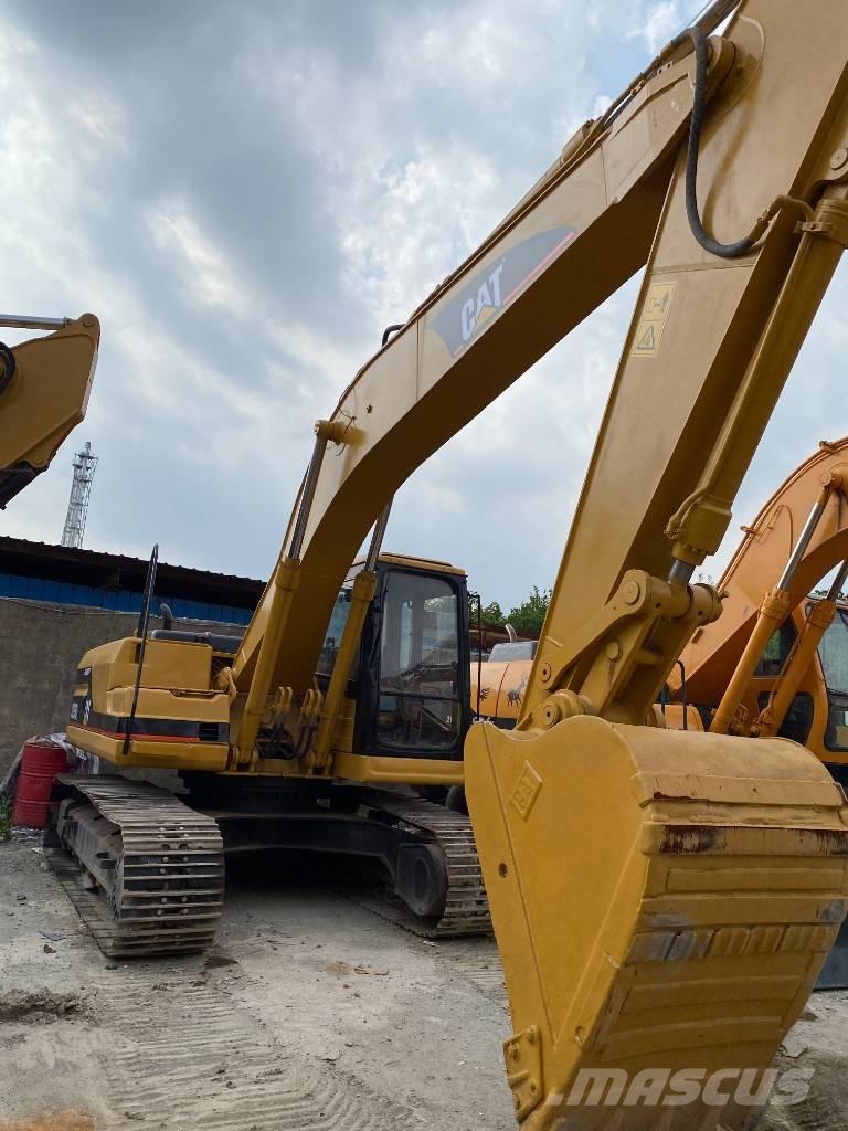 CAT 325 B L Bandgrävare