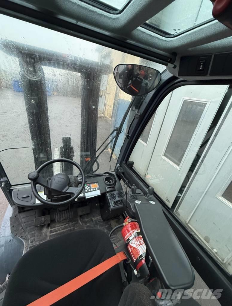 Toyota truck 8FD30F Dieselmotviktstruckar