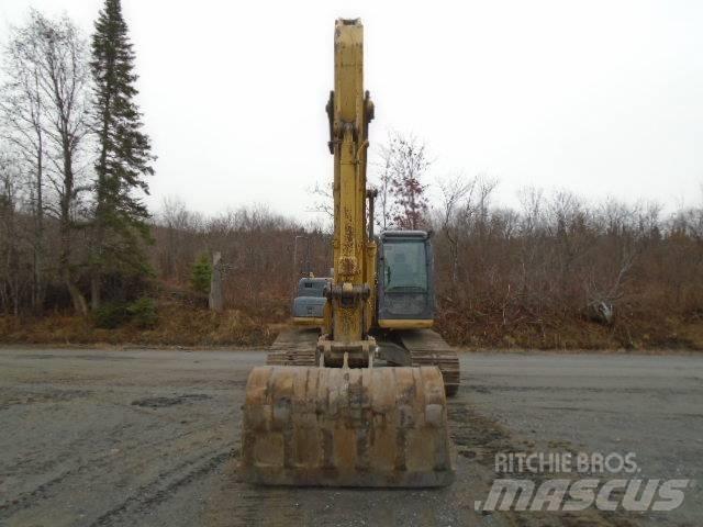 New Holland E 215 Bandgrävare
