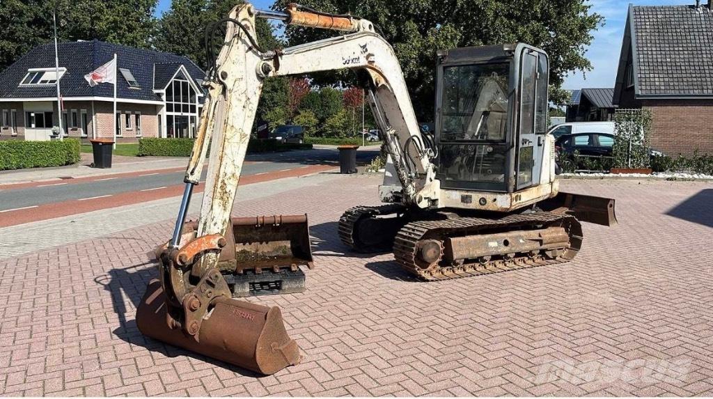 Bobcat X335 Minigrävare < 7t