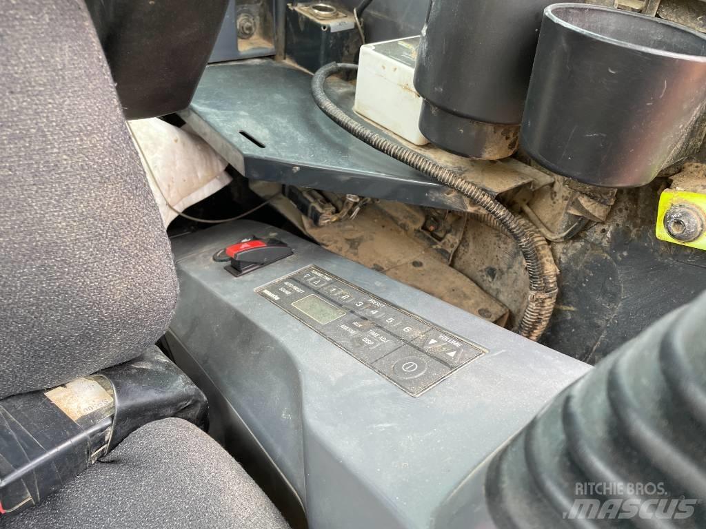 Komatsu PC 138 Bandgrävare