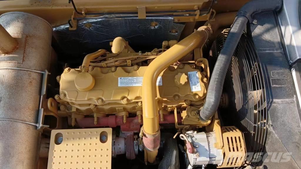 CAT 330D2L Bandgrävare