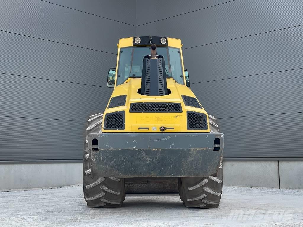 Bomag BW 216 DH-4i Envalsvältar