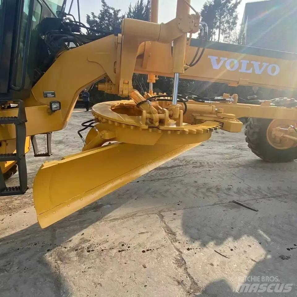Volvo G740B Väghyvlar