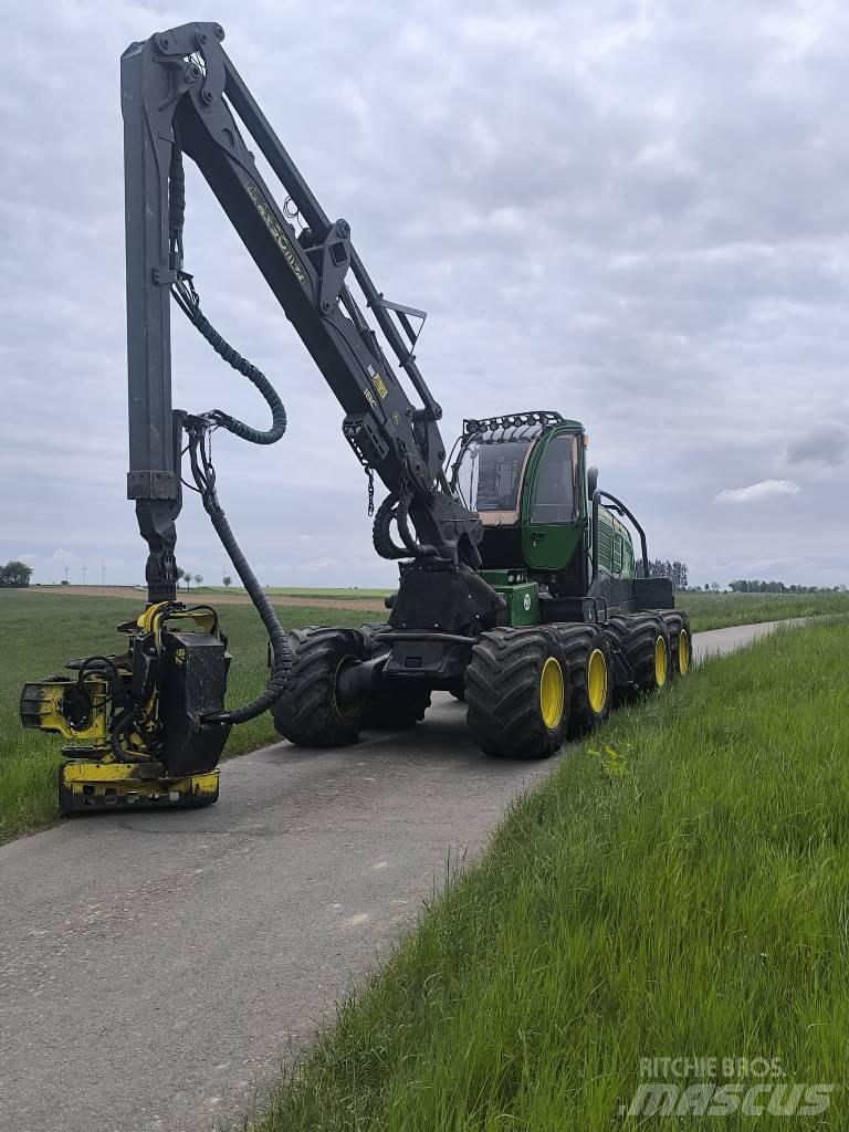 John Deere 1270 G Skördare