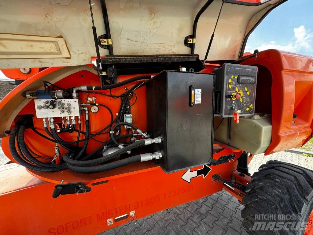 JLG 860SJ Teleskop bomliftar