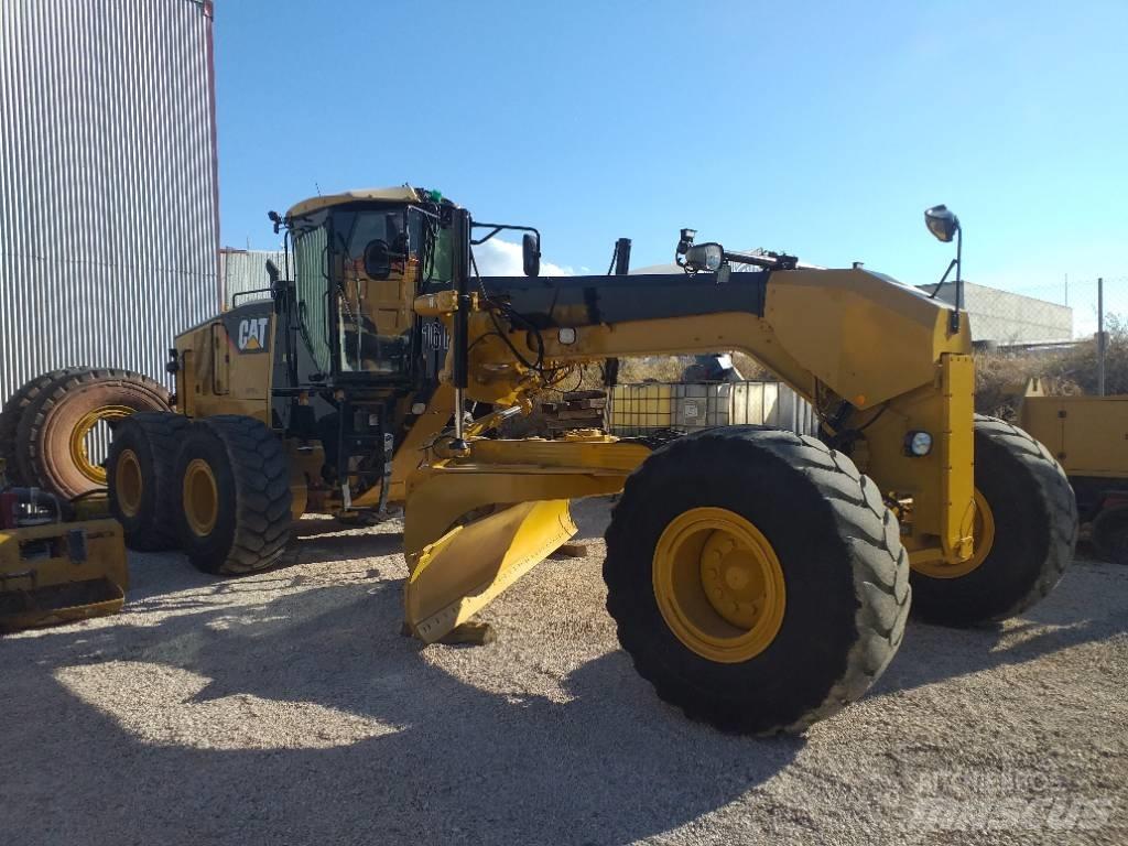 CAT 16 M Väghyvlar
