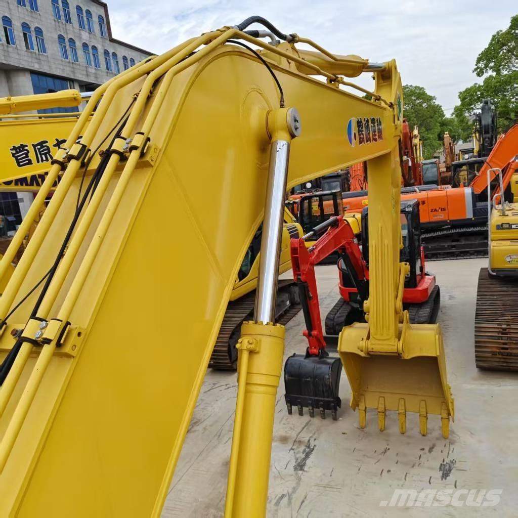 Komatsu PC 220-8 Bandgrävare