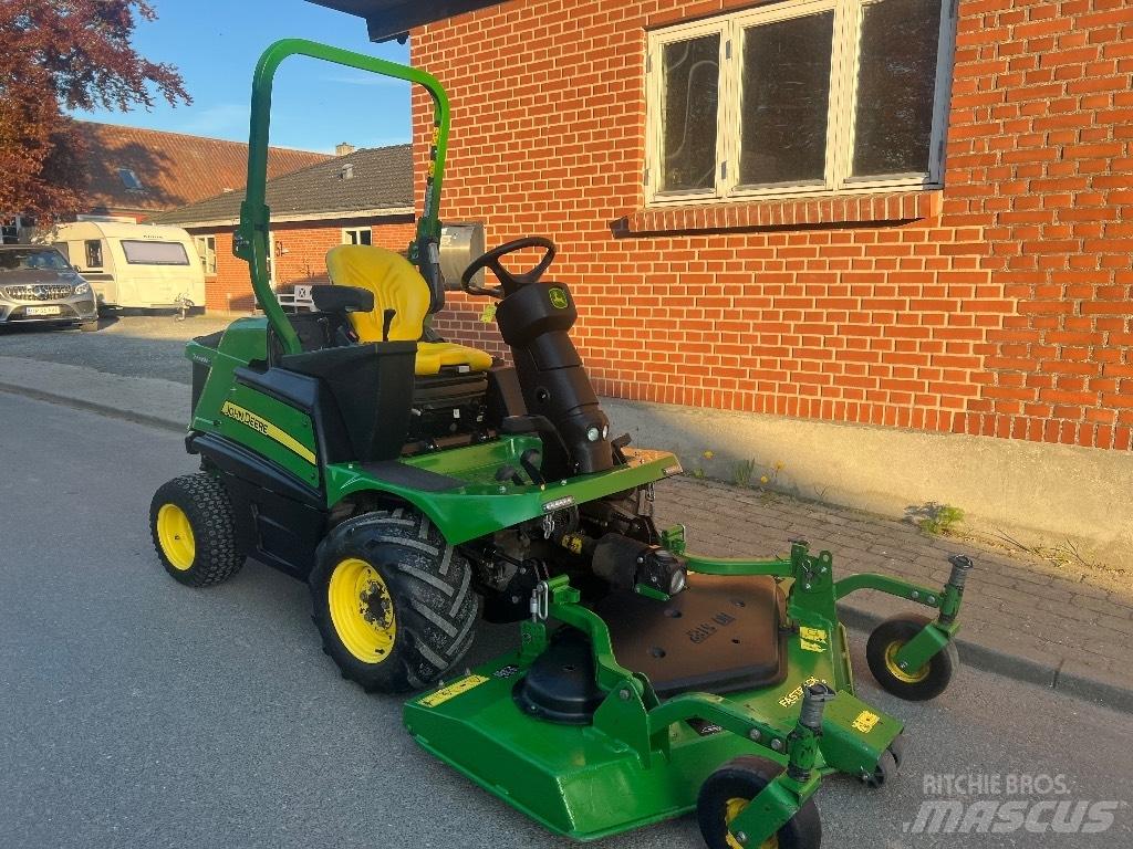 John Deere 1550 Åkgräsklippare