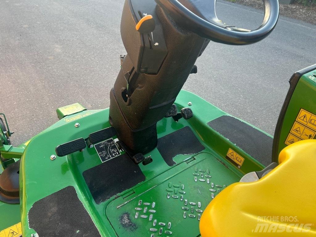 John Deere 1550 Åkgräsklippare