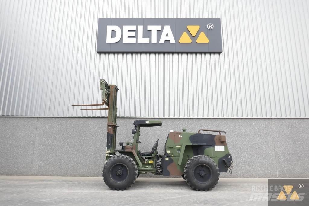 CASE M4K Ex-army Terrängtruck