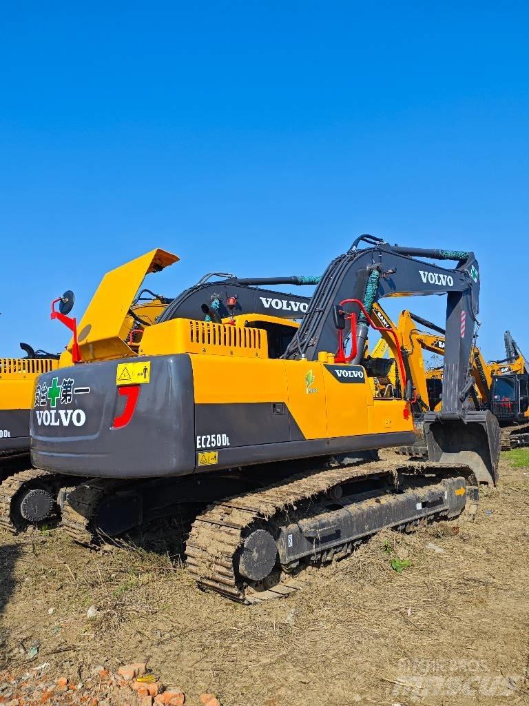 Volvo EC 250 D L Bandgrävare