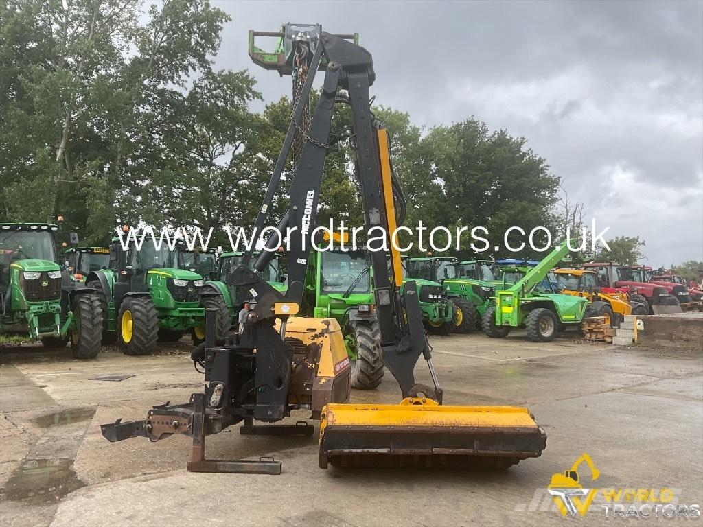 McConnel PA8085 Häcksaxar