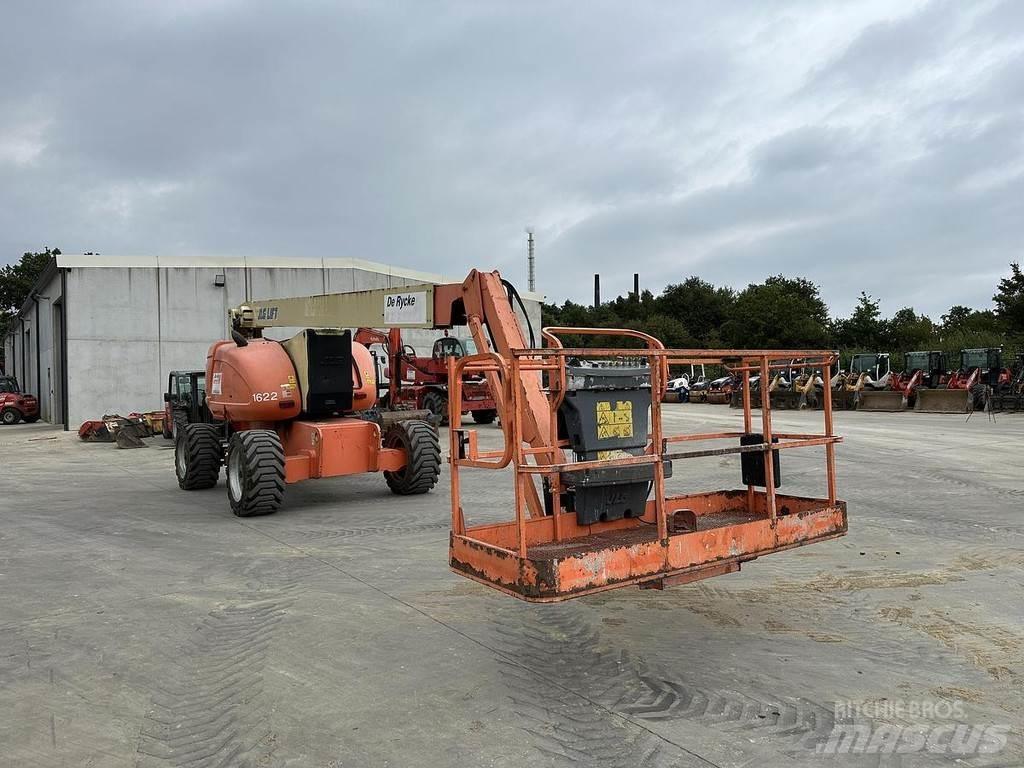 JLG 800AJ Bomliftar