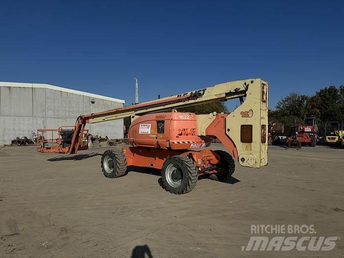 JLG 800AJ Bomliftar