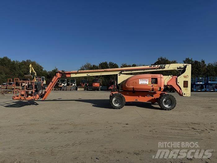 JLG 800AJ Bomliftar