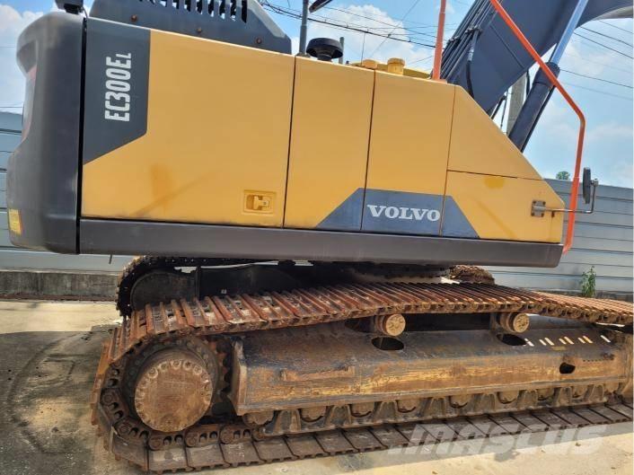 Volvo EC 300 EL Bandgrävare