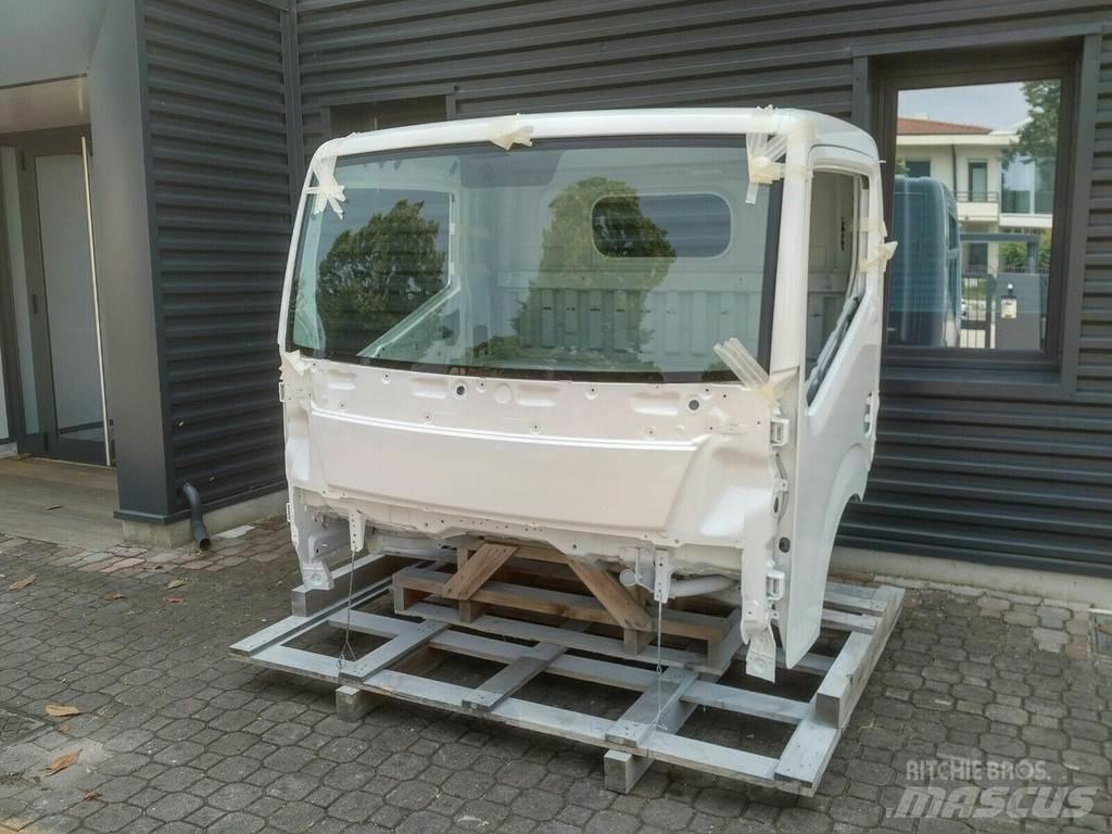 Renault Maxity Hytter och interiör
