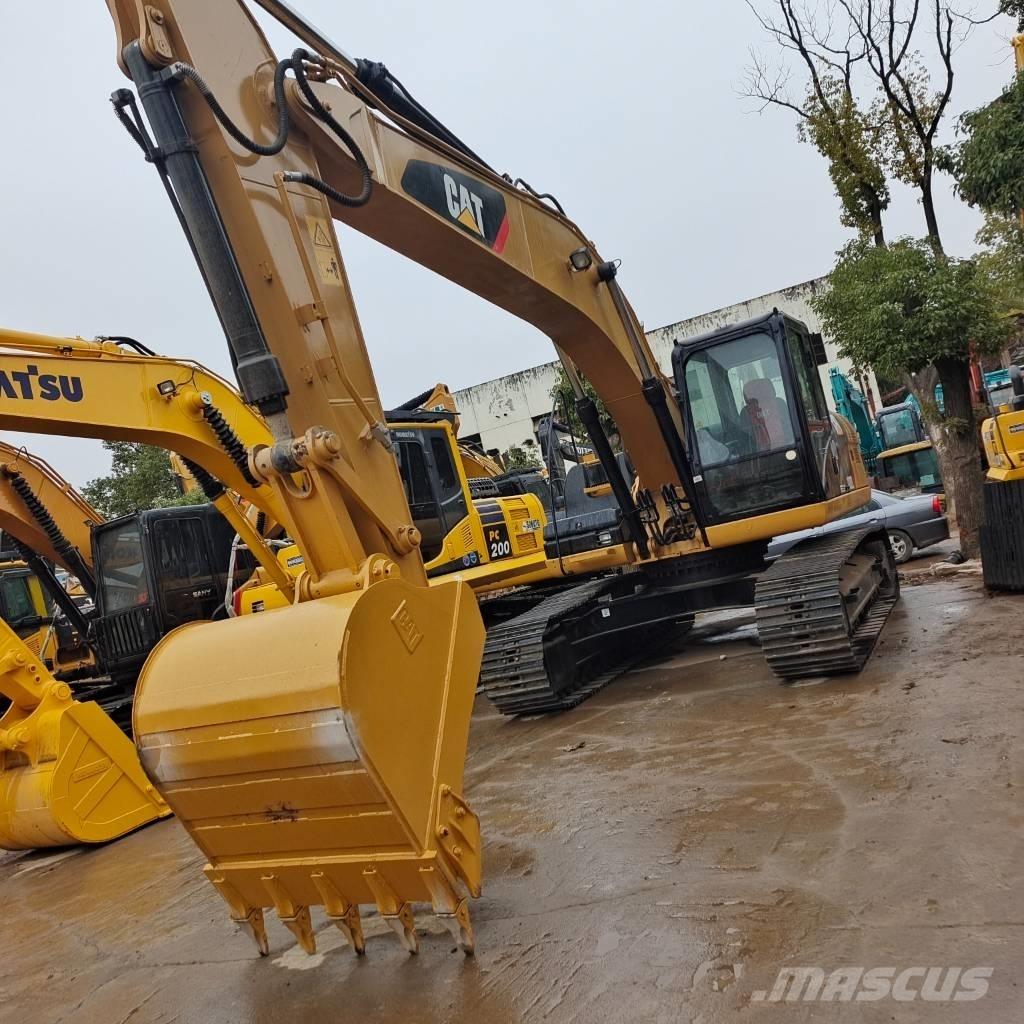 CAT 320 D L Bandgrävare