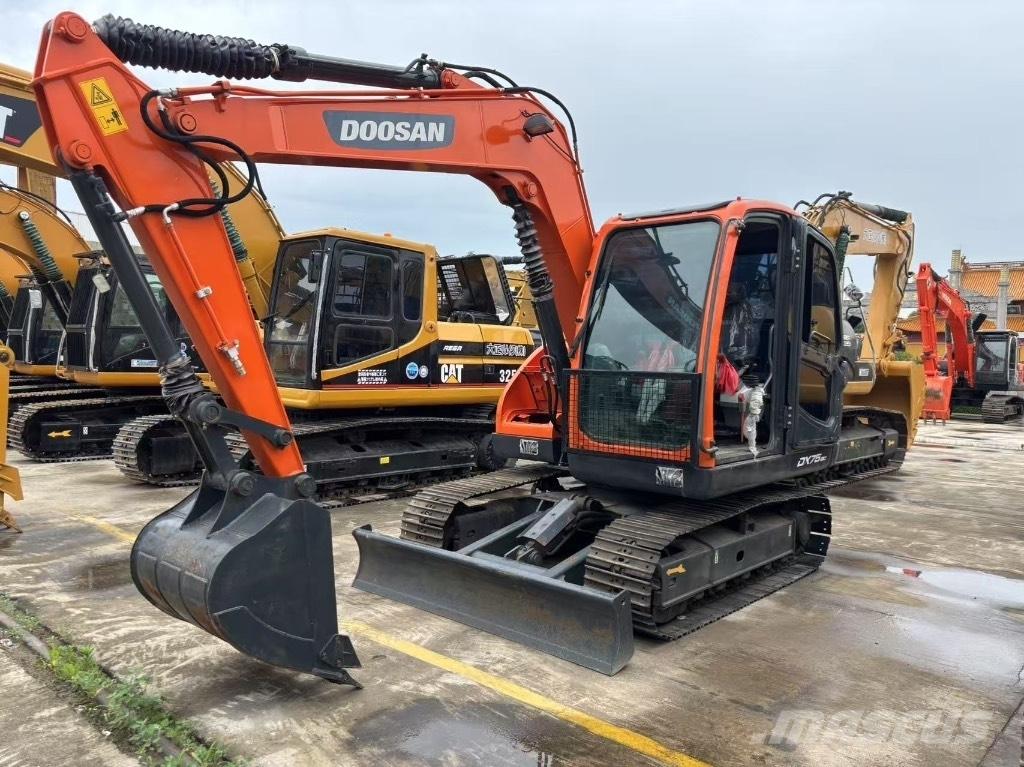 Doosan DX 75-9 Minigrävare < 7t