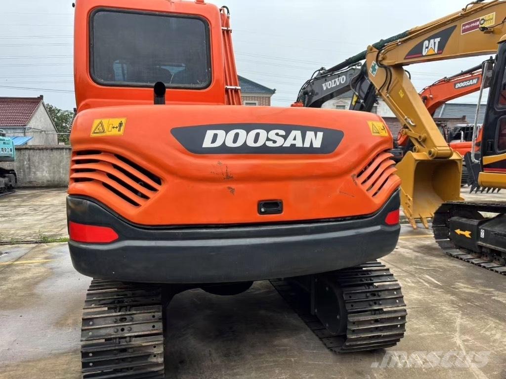 Doosan DX 75-9 Minigrävare < 7t